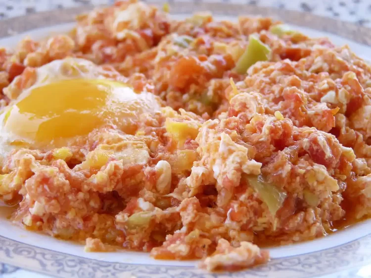Συνταγές με αυγά – στραπατσάδα