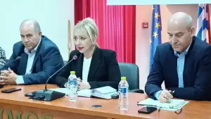 Σύσκεψη με εκπροσώπους του ΕΛΓΑ στο δημαρχείο Κονταριώτισσας για την κακοκαιρία που έπληξε τη Νότια Πιερία