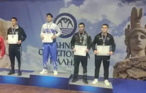 Τέσσερα πανελλήνια μετάλλια οι Ολύμπιοι Κατερίνης στην πάλη Τέσσερα πανελλήνια μετάλλια οι Ολύμπιοι Κατερίνης στην πάλη