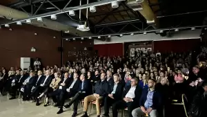 Αιγίνιο: Η κωμόπολη των πελαργών