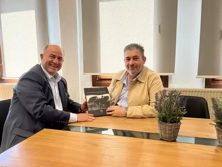 Δήμος Δίου-Ολύμπου: Συνάντηση του Δημάρχου Βαγγέλη Γερολιόλιου με τον υποψήφιο πρόεδρο του Επιμελητηρίου Πιερίας Κώστα Πίτσια Δήμος Δίου Ολύμπου: Συνάντηση του Δημάρχου Βαγγέλη Γερολιόλιου με τον υποψήφιο πρόεδρο του Επιμελητηρίου Πιερίας Κώστα Πίτσια