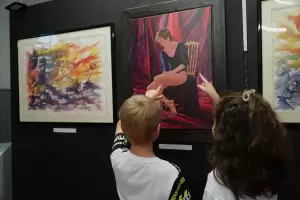 Εγκαινιάστηκε η ατομική έκθεση του καλλιτέχνη, Συμεών Δερμεντζίδη