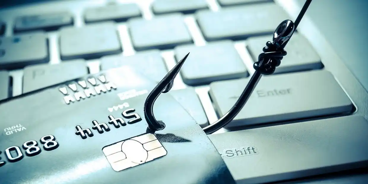 Έκρηξη στις ηλεκτρονικές επιθέσεις σε τραπεζικές κάρτες πληρωμών