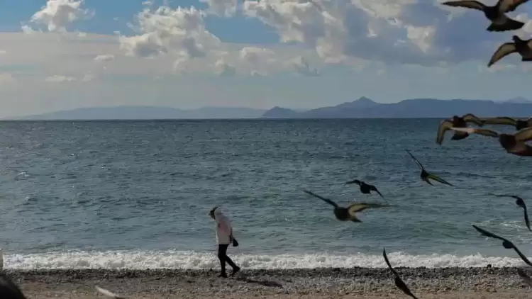 Ο καιρός στην Κατερίνη και την Πιερία σήμερα, Μεγάλη Τρίτη 30/4: Συννεφιές και υψηλές θερμοκρασίες Ο καιρός στην Κατερίνη και την Πιερία σήμερα, Μεγάλη Τρίτη 30/4: Συννεφιές και υψηλές θερμοκρασίες