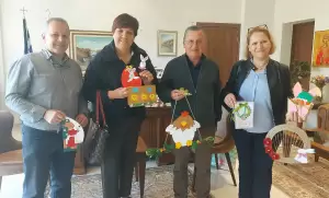 Κάλαντα του Λαζάρου από το 19ο Δημοτικό Σχολείο στον Δήμαρχο Κατερίνης