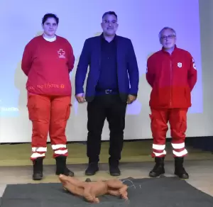 Κατερίνη - Σεμινάριο σε μαθητές για παροχή πρώτων βοηθειών σε ζώα συντροφιάς Κατερίνη – Σεμινάριο σε μαθητές για παροχή πρώτων βοηθειών σε ζώα συντροφιάς