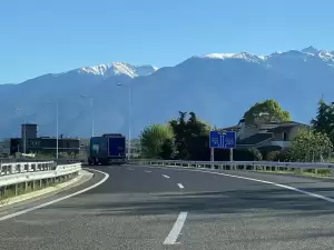 Κλειστή η Σήραγγα Κατερίνης Κλειστή η Σήραγγα Κατερίνης