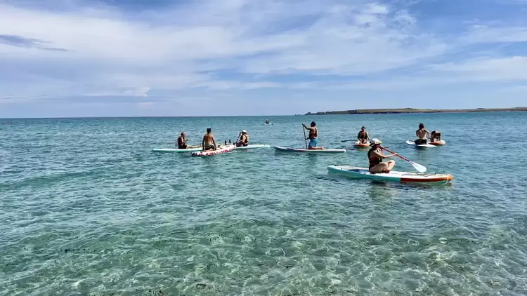 Η Λήμνος είναι κοντά. Και τα έχει όλα