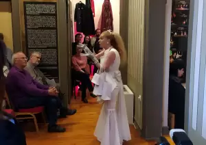 Η μαγεία της τέχνης του θεάτρου στο Κέντρο Τεχνών Εννέα Μούσες