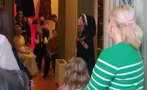 Η μαγεία της τέχνης του θεάτρου στο Κέντρο Τεχνών Εννέα Μούσες