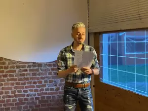 Παρουσιάστηκαν «Τα Ίχνη Παρουσίας» του Σάκη Στρογγύλη