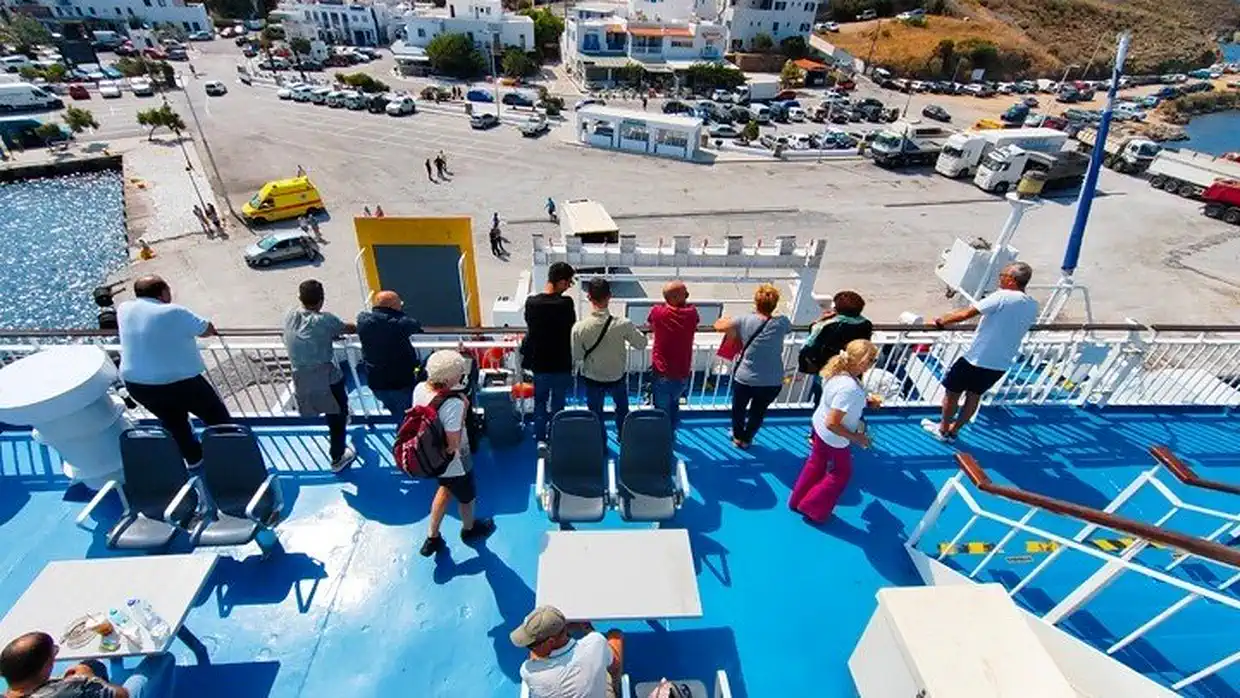 Πού θα κάνουν Πάσχα οι Έλληνες εφέτος – Αυξημένη κατά 20% η τουριστική κίνηση