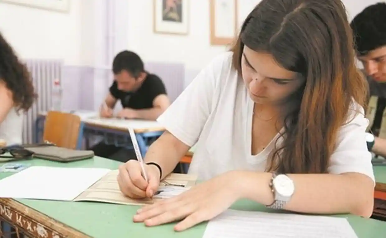 Σχολεία: Πότε θα γίνουν οι εξετάσεις σε Λύκεια, Γυμνάσια, ΕΠΑΛ – Πότε τελειώνουν τα μαθήματα