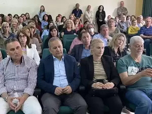 Το παζλ του αυτισμού  πολύχρωμα και έντονα