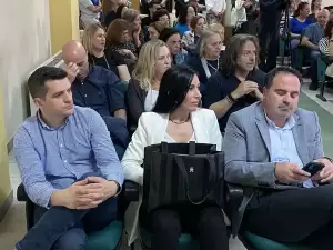 Το παζλ του αυτισμού  πολύχρωμα και έντονα