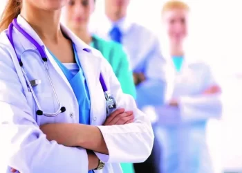 Υπουργείο Υγείας: Τι προβλέπει το ν/σ για τους γιατρούς του ΕΣΥ – Θα έχουν και ιδιωτικά ιατρεία