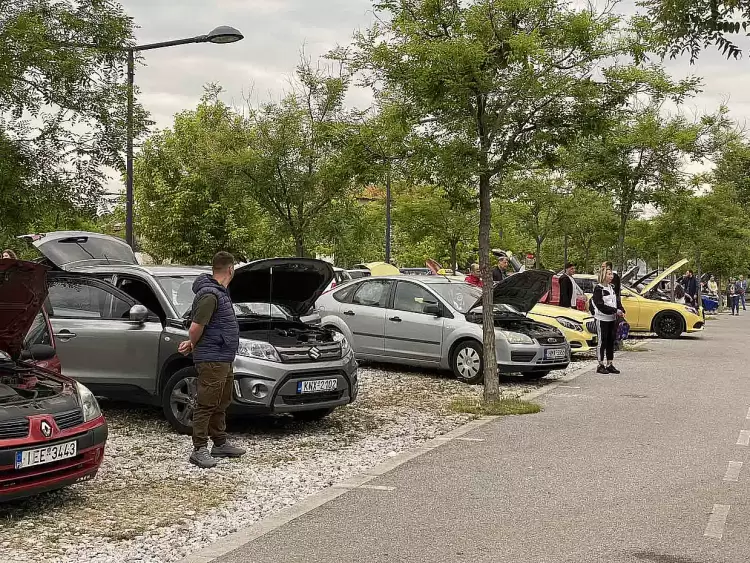 Αγιασμός οχημάτων στην γιορτή του Αγίου Χριστοφόρου προστάτη των οδηγών