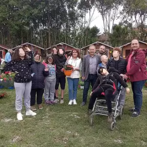 Ανθοκομική Έκθεση Κατερίνης: Στον κόσμο των λουλουδιών & των αρωμάτων της άνοιξης