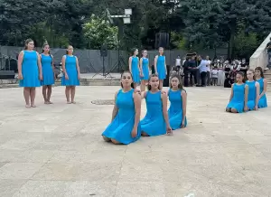 Δήμος Κατερίνης: Πανδαισία μουσικής & χορού στο Δημοτικό Θέατρο