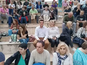 Δήμος Κατερίνης: Πανδαισία μουσικής & χορού στο Δημοτικό Θέατρο