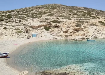 Η Δονούσα  το  ελληνικό νησί που εξυμνεί ο Guardian
