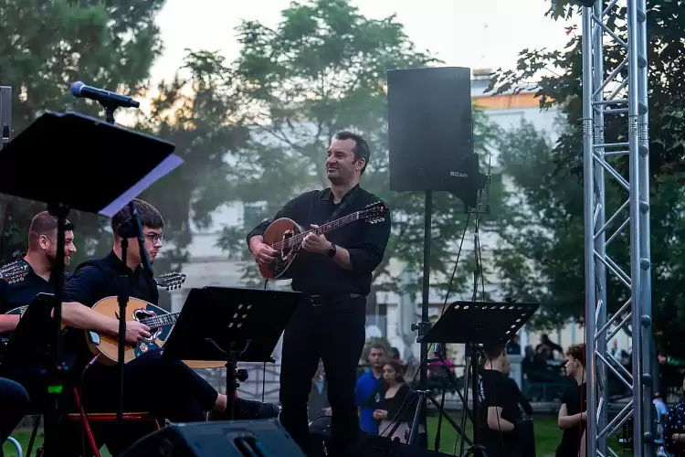 Δρόμοι Ανοιχτοί: Κατερίνη – Kragujevac: Ρυθμός, μουσική & χιλιάδες χαμόγελα στην πολυθεματική γιορτή της άνοιξης