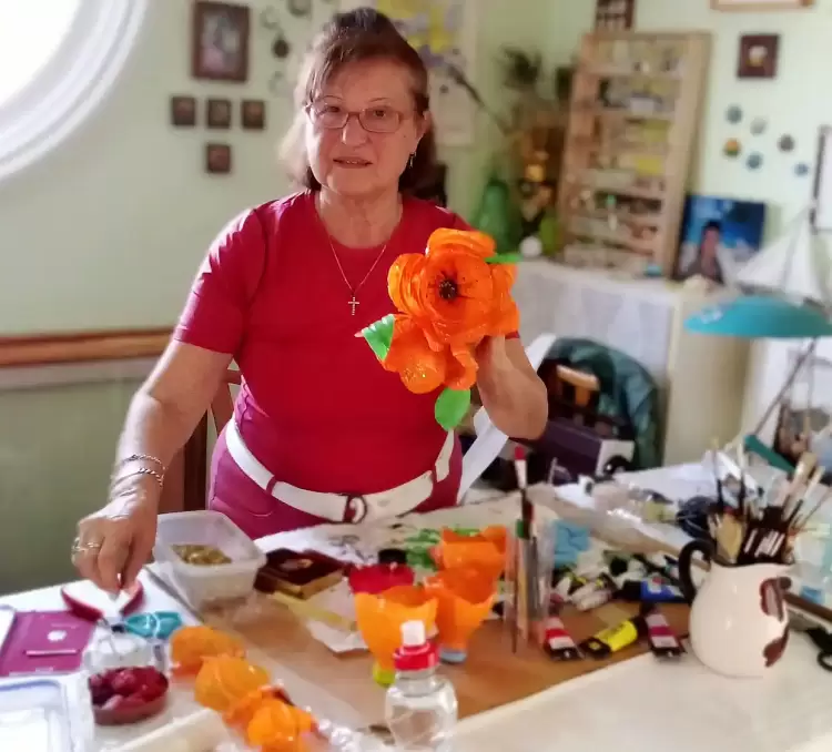 Εικαστικές παρεμβάσεις στην Καλλιθέα Κατερίνης από ανακυκλωμένα υλικά ομορφαίνουν την περιοχή Εικαστικές παρεμβάσεις στην Καλλιθέα Κατερίνης από ανακυκλωμένα υλικά ομορφαίνουν την περιοχή