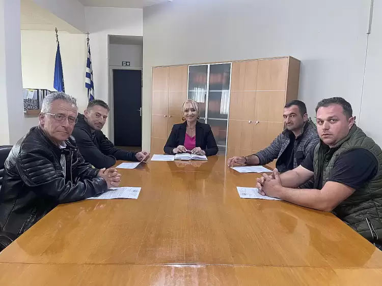 Επίσκεψη της Εθελοντικής Ομάδας Ρητίνης στην Αντιπεριφερειάρχη Πιερίας