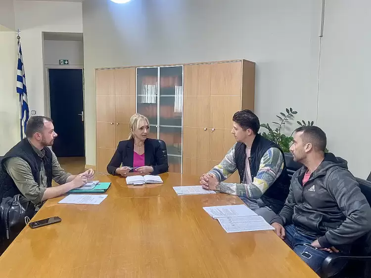 Επίσκεψη του τοπικού συμβουλίου Νεοκαισάρειας στην Αντιπεριφερειάρχη Πιερίας