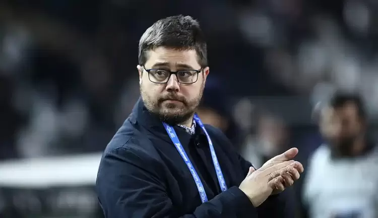 Ο Γκαγκάτσης ανακοινώνει την υποψηφιότητα του – Η απάντηση Μελισσανίδη