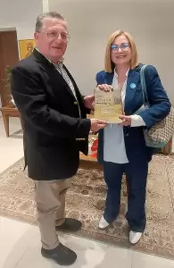 Κατερίνη: Επίσκεψη της υποψήφιας Ευρωβουλευτή Μαρίας Σπυράκη στον Δήμαρχο Ιωάννη Ντούμο Κατερίνη: Επίσκεψη της υποψήφιας Ευρωβουλευτή Μαρίας Σπυράκη στον Δήμαρχο Ιωάννη Ντούμο