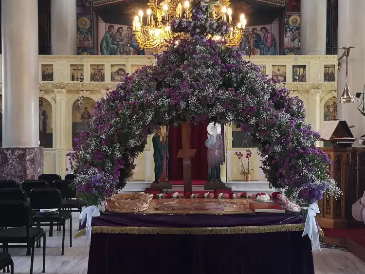 Κατερίνη: Οι Στολισμένοι Επιτάφιοι της πόλης και της Πιερίας (εικόνες)