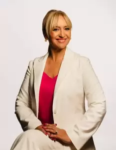 Μήνυμα της Αντιπεριφερειάρχη Πιερίας για το Πάσχα Μήνυμα της Αντιπεριφερειάρχη Πιερίας για το Πάσχ