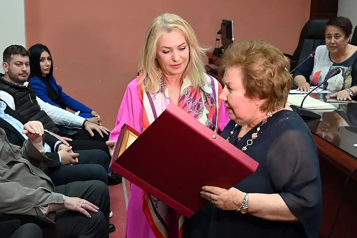 Ολύμπια Εν Δίω: Εκδήλωση για τα 15 χρόνια προσφοράς (εικόνες) Ολύμπια Εν Δίω: Εκδήλωση για τα 15 χρόνια προσφοράς