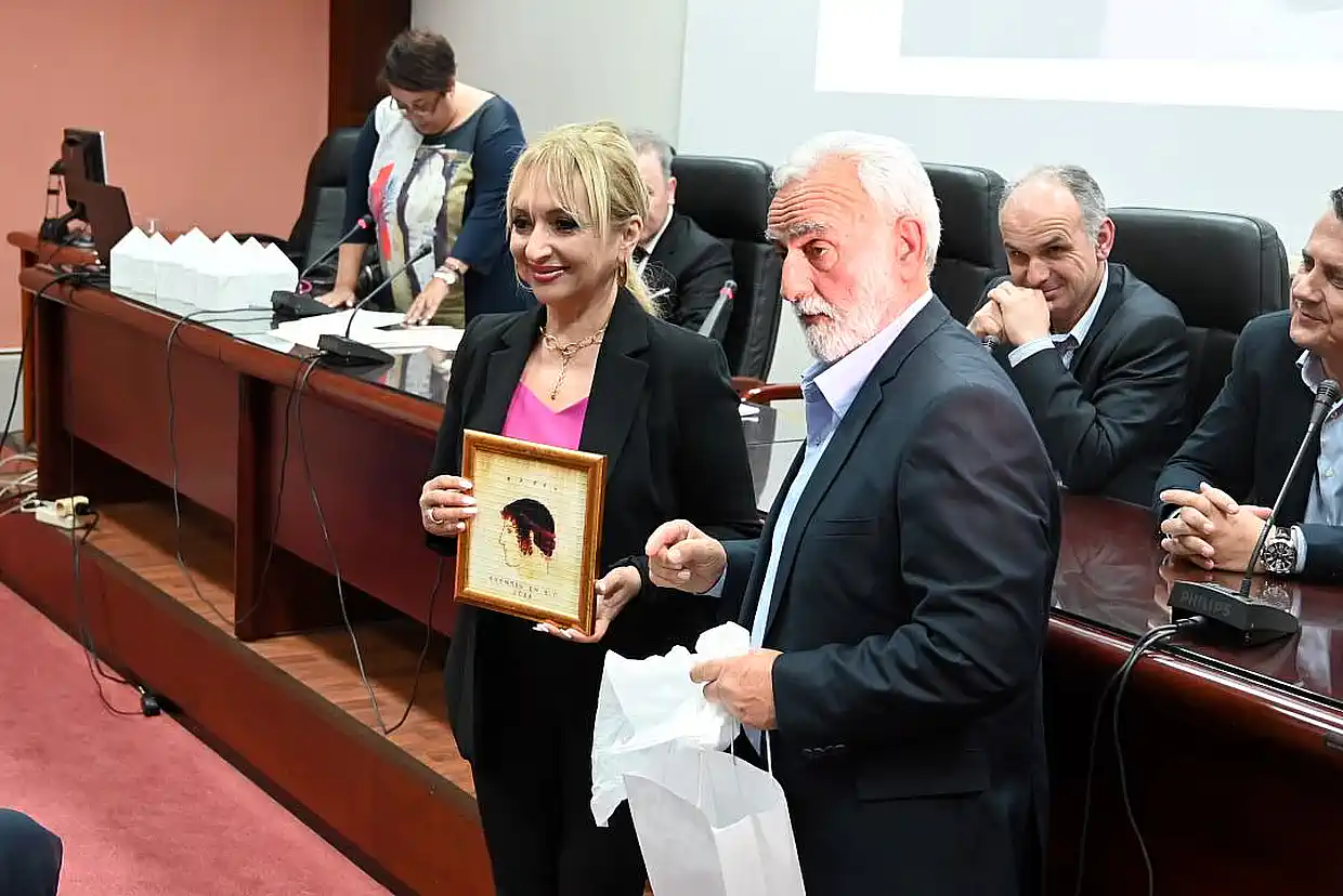 Ολύμπια Εν Δίω: Εκδήλωση για τα 15 χρόνια προσφοράς (εικόνες) Ολύμπια Εν Δίω: Εκδήλωση για τα 15 χρόνια προσφοράς