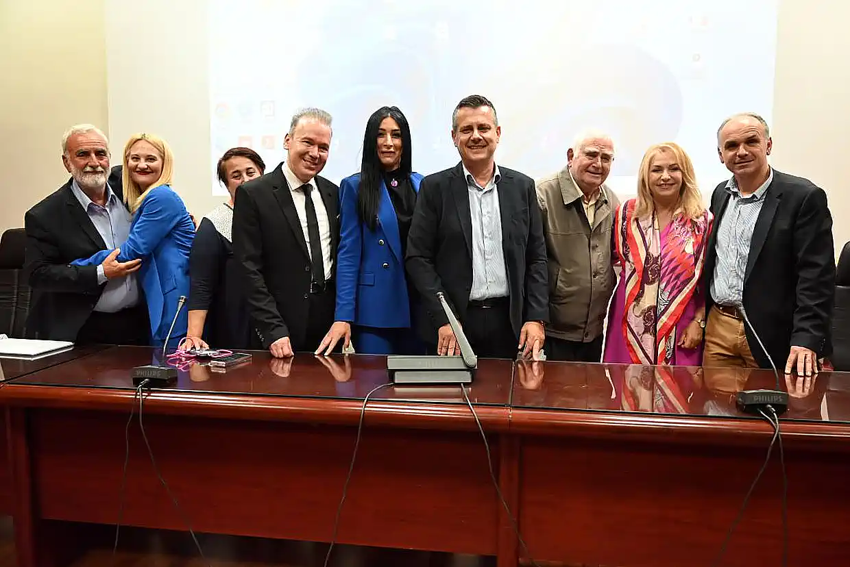 Ολύμπια Εν Δίω: Εκδήλωση για τα 15 χρόνια προσφοράς (εικόνες) Ολύμπια Εν Δίω: Εκδήλωση για τα 15 χρόνια προσφοράς