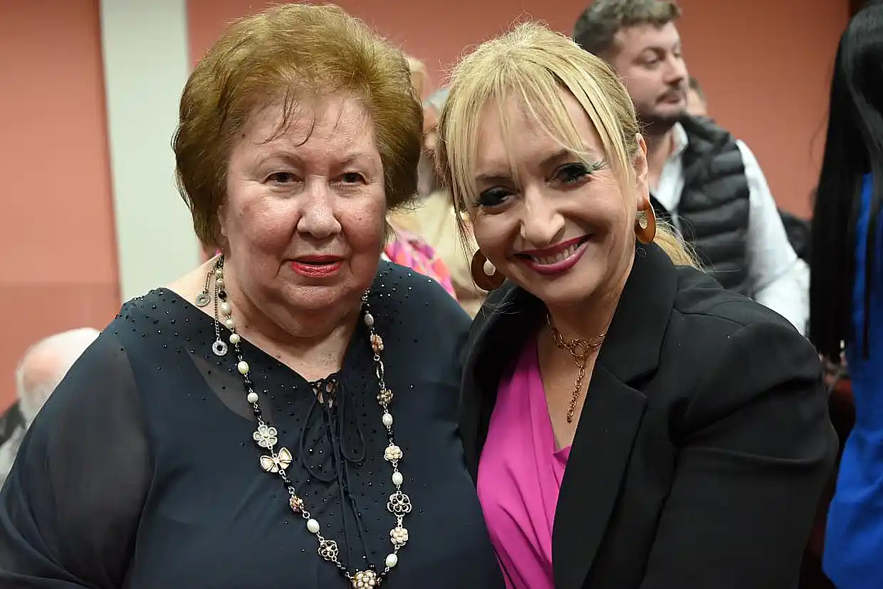 Ολύμπια Εν Δίω: Εκδήλωση για τα 15 χρόνια προσφοράς (εικόνες) Ολύμπια Εν Δίω: Εκδήλωση για τα 15 χρόνια προσφοράς