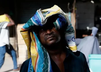 Ρεκόρ θερμοκρασίας στο Νέο Δελχί  με 52,9 βαθμούς – Ένας νεκρός λόγω του καύσωνα