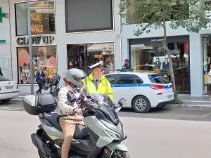 Τροχαία Κατερίνης: Πασχαλινή δράση – Αυγά και συμβουλές σωστής οδικής συμπεριφοράς