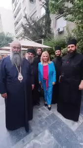 Η Υφυπουργός Ανάπτυξης στα εγκαίνια της έκθεσης φωτογραφίας «Εν Ολύμπω» στο Νομισματικό Μουσείο Αθηνών