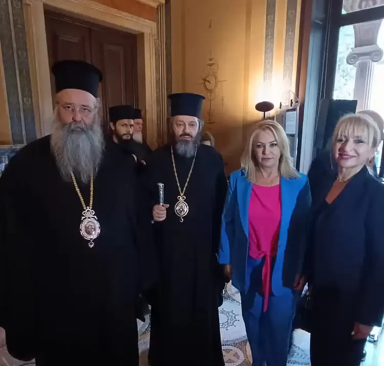 Η Υφυπουργός Ανάπτυξης στα εγκαίνια της έκθεσης φωτογραφίας «Εν Ολύμπω» στο Νομισματικό Μουσείο Αθηνών