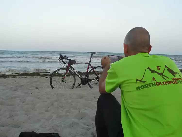 “extreme Full Moon Party” με …ποδήλατα !