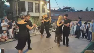 Η ετήσια έκθεση του Γιώργου Βροντινού στην παλιά γειτονιά στο Λιτόχωρο.