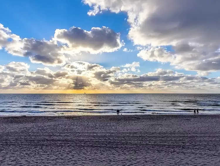 Ο καιρός σήμερα, Κυριακή 30/6: Γενικά αίθριος με λίγες πρόσκαιρες νεφώσεις