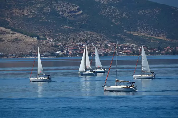 Ο καιρός σήμερα, Πέμπτη 20/6: Ηλιοφάνεια και μικρή άνοδος της Θερμοκρασίας Ο καιρός σήμερα, Πέμπτη 20/6: Ηλιοφάνεια και μικρή άνοδος της Θερμοκρασίας