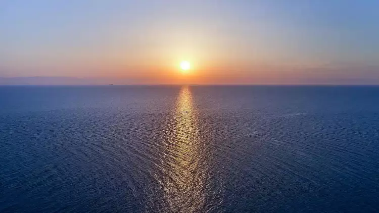 Ο καιρός σήμερα, Σάββατο 1/6: Ζέστη, ηλιοφάνεια και τοπικές μπόρες