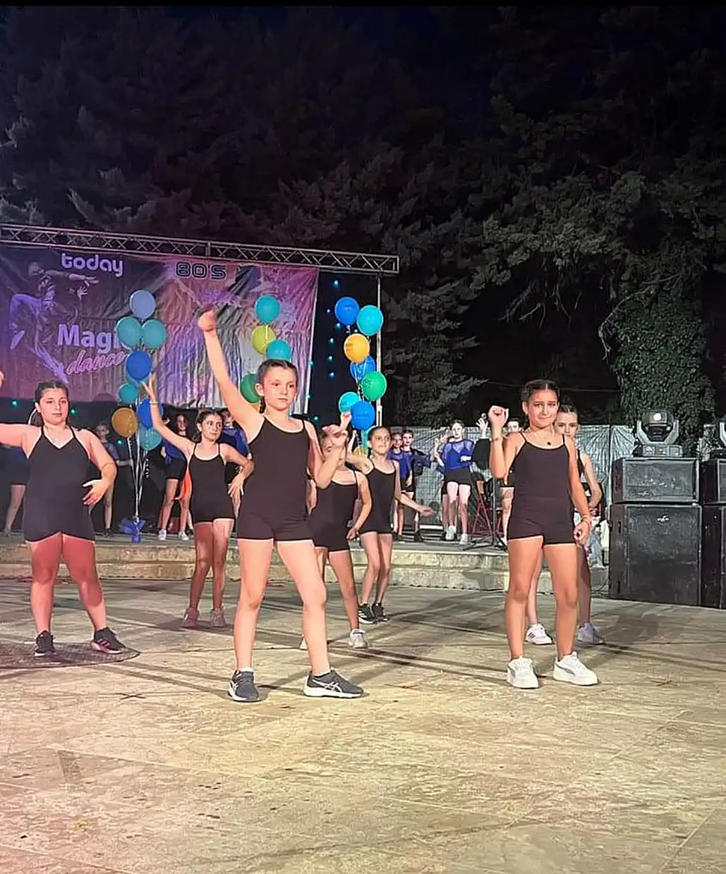 Καλοκαιρινή Παράσταση Μοντέρνου Χορού, Σύγχρονου Χορού, Ρυθμικής Γυμναστικής, Ταεκβοντό, Kick Boxing και Dance Aerobic! (εικόνες) Καλοκαιρινή Παράσταση Μοντέρνου Χορού, Σύγχρονου Χορού, Ρυθμικής Γυμναστικής, Ταεκβοντό, Kick Boxing και Dance Aerobic!