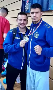 Καράτε – Ολύμπιος Μαχητής: Επέστρεψε με 1 αργυρό και 1 χάλκινο μετάλλιο απο την Οχρίδα Σκοπίων