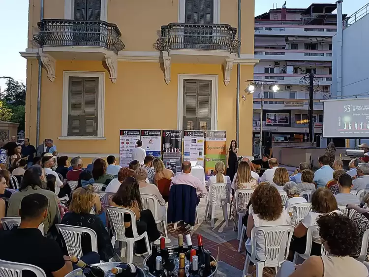 Κάτι δεν πήγε καλά στην παρουσίαση του προγράμματος του 53ου Φεστιβάλ Ολύμπου