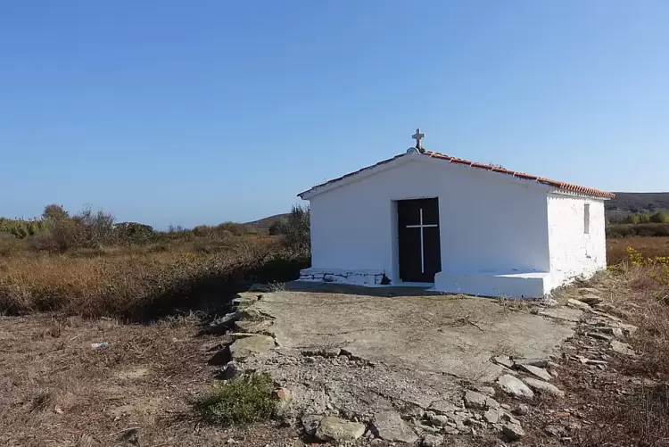 Η Λήμνος μέσα από εικόνες – Τα λευκά ξωκλήσια